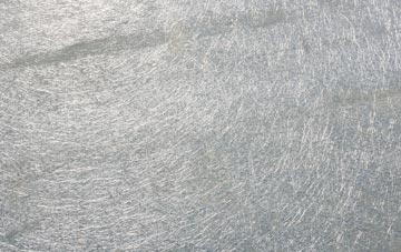 New Hedges laminate fibreglass or shingles?